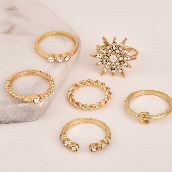 ✨Boho 6 Piece Gold Plated Crystal Stacking Rings✨ - Picture 3 of 4